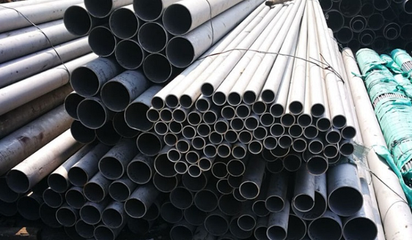 不锈钢焊管则因避险买盘的支撑大幅拉升
